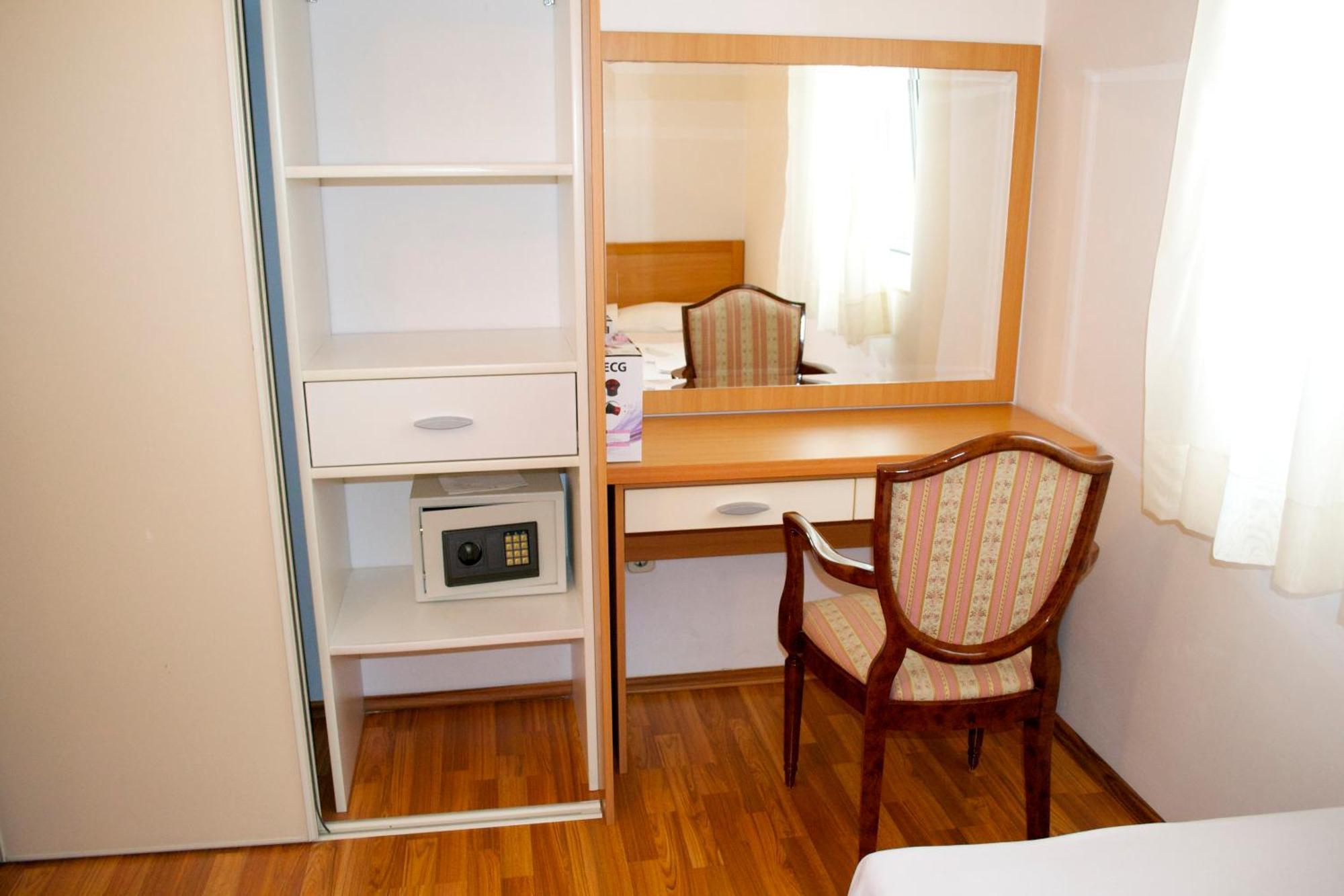 Apartments Luka Μπούντβα Εξωτερικό φωτογραφία
