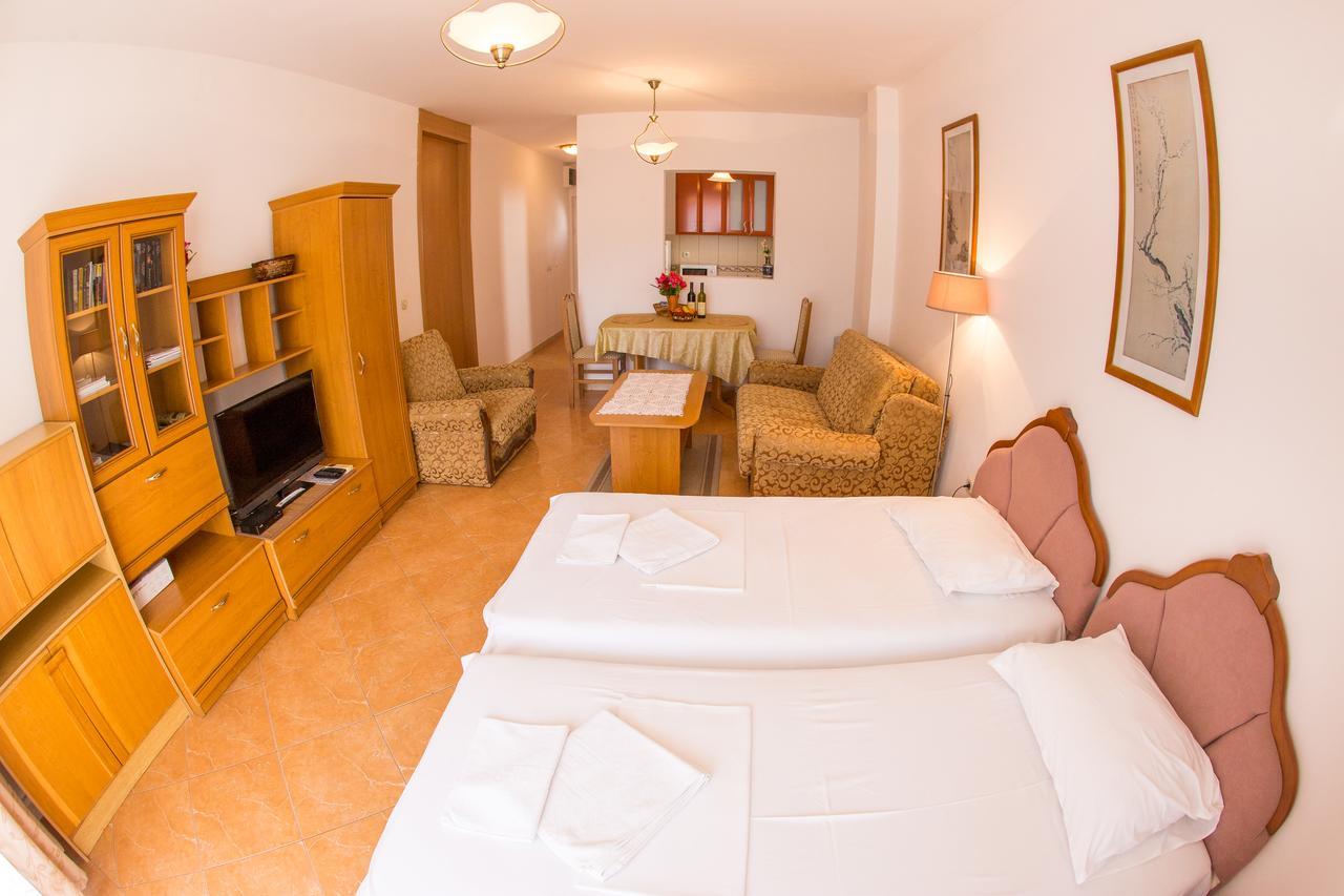 Apartments Luka Μπούντβα Εξωτερικό φωτογραφία